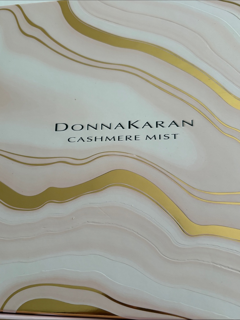 NEW Donna Karan Cashmere Mist Travel Perfume 0.25 oz and Lotion Set 3.4 oz - Picture 4 of 6